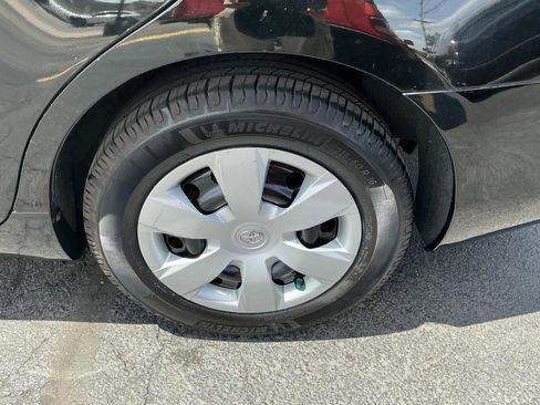 Used 2009 Toyota Camry FWD image 6