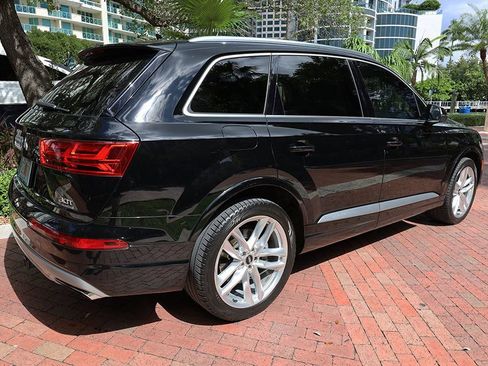 Used 2018 Audi Q7 3.0T Prestige w/ Prestige Package image 19