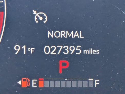 Certified 2025 Honda HR-V EX-L image 31