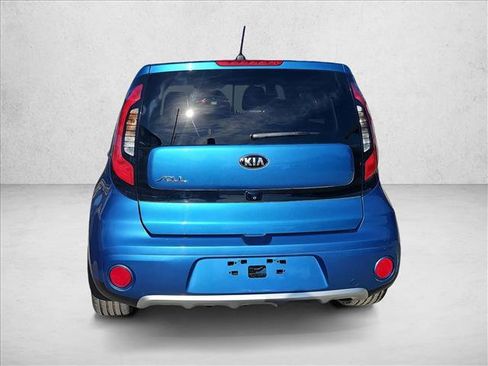 Used 2017 Kia Soul + w/ Designer's Package image 4