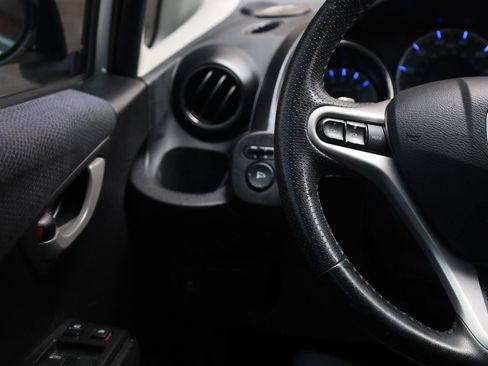Used 2013 Honda Fit Sport image 31