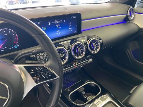 Used 2025 Mercedes-Benz CLA 250 CLA 250 image 21