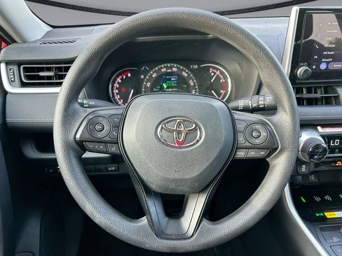Certified 2025 Toyota RAV4 XLE w/ Convenience Package FWD image 15