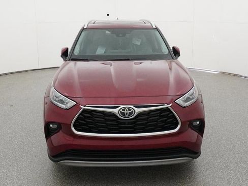 New 2026 Toyota Highlander Platinum AWD/4WD image 15