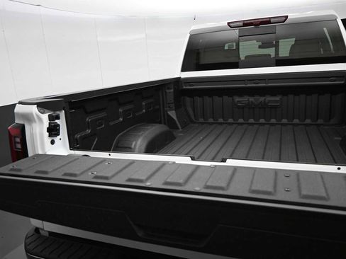 New 2026 GMC Sierra 2500 SLT w/ SLT Premium Package AWD/4WD image 14