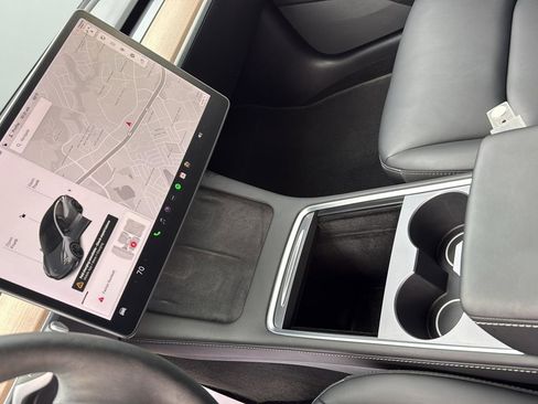 Used 2022 Tesla Model 3 Performance image 21