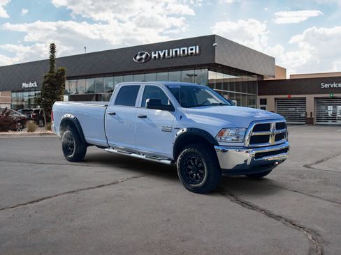 Used 2018 RAM 2500 Tradesman w/ Chrome Appearance Group image 7