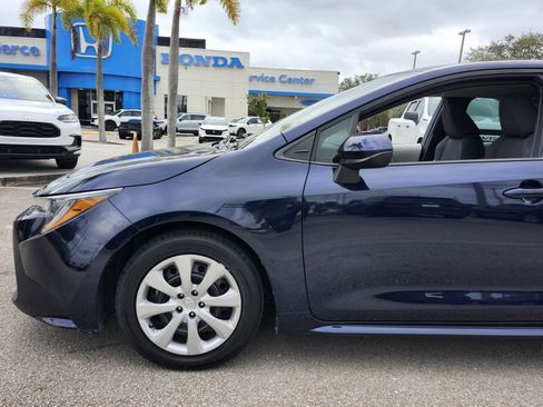 Used 2020 Toyota Corolla LE image 7