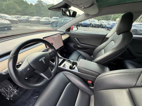 Used 2018 Tesla Model 3 Long Range RWD image 10