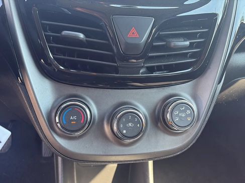 Used 2020 Chevrolet Spark LT FWD image 20