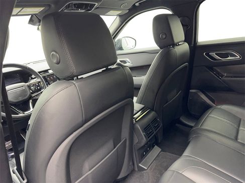 Used 2025 Land Rover Range Rover Velar Dynamic SE image 34