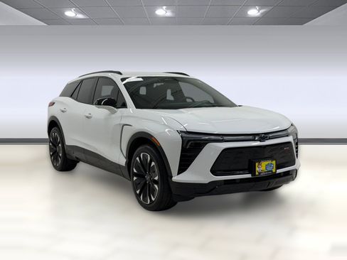 Used 2024 Chevrolet Blazer EV RS AWD/4WD image 6