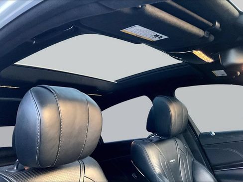 Used 2015 Mercedes-Benz S 63 AMG 4MATIC Sedan w/ Driver Assistance Package image 22