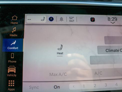New 2026 Jeep Cherokee Laredo AWD/4WD image 17