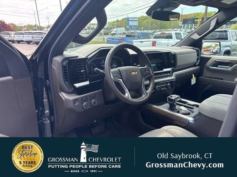 New 2026 Chevrolet Silverado 1500 LT w/ Leather Package AWD/4WD image 9