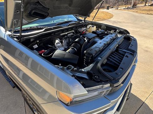 Used 2024 Chevrolet Silverado 2500 Custom w/ Custom Value Package image 22