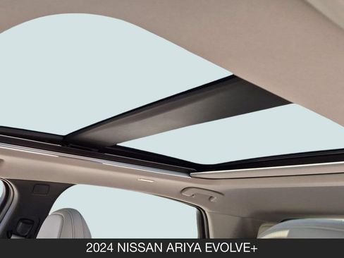 Used 2024 Nissan Ariya FWD image 16