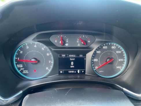 Used 2018 Chevrolet Equinox LT AWD/4WD image 17