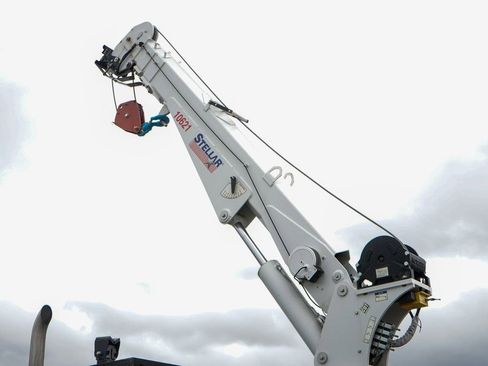 Used 2019 Ford F750 2WD Regular Cab Super Duty image 11