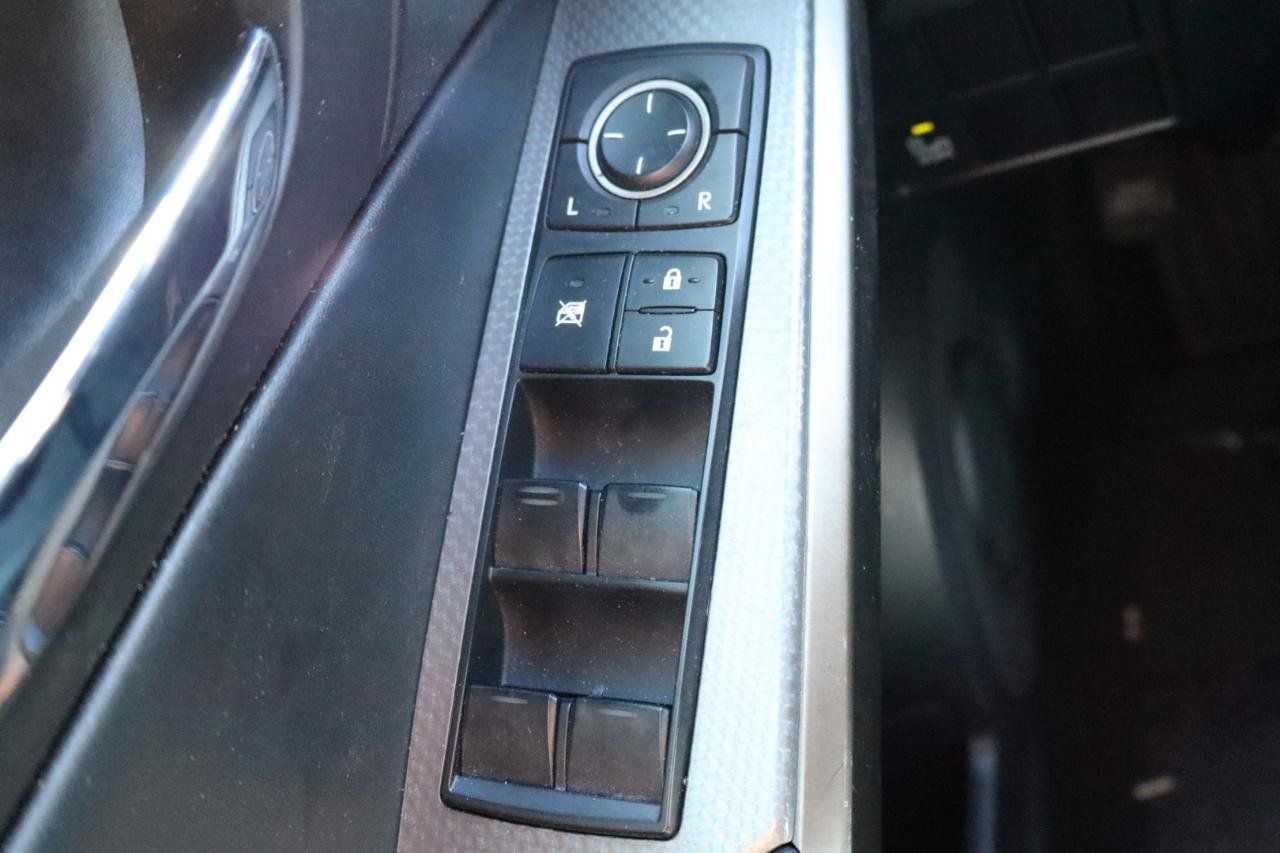 Used 2016 Lexus IS 200t w/ F Sport Package RWD image 30