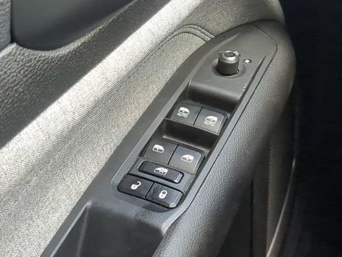 Certified 2025 Jeep Compass Latitude AWD/4WD image 25