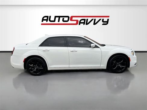 Used 2021 Chrysler 300 S image 8