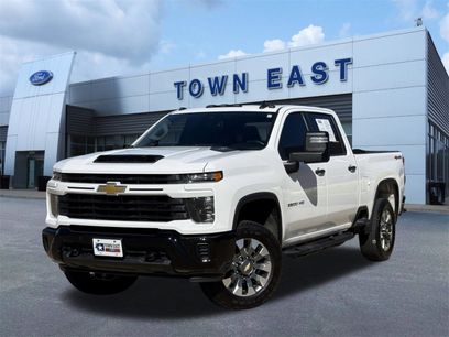 Used 2024 Chevrolet Silverado 2500 Custom w/ Custom Value Package