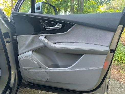 Used 2017 Audi Q7 3.0T Prestige image 19