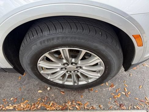 Used 2017 Cadillac XT5 Luxury FWD image 13
