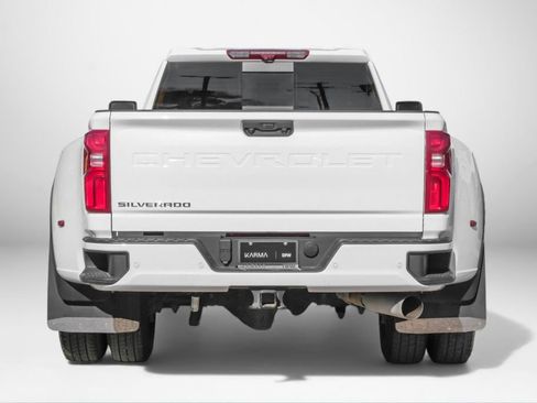 Used 2024 Chevrolet Silverado 3500 High Country w/ High Country Premium Package image 7