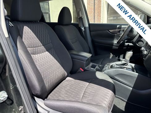 Used 2020 Nissan Rogue SV AWD/4WD image 9