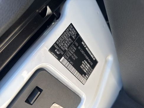 Used 2022 Mercedes-Benz Sprinter 2500 image 30