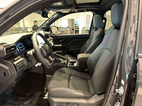 New 2026 Toyota 4Runner TRD Off-Road Premium AWD/4WD image 8