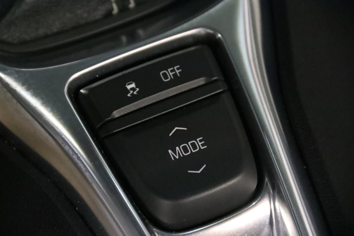 Used 2018 Chevrolet Camaro SS RWD image 52