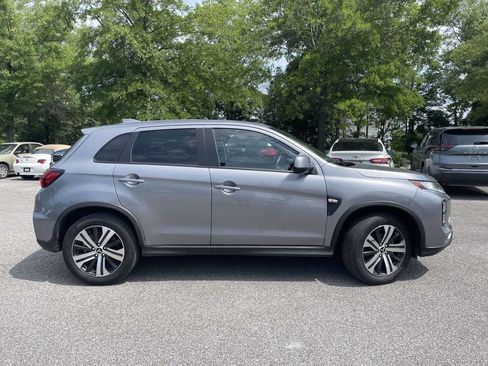 Used 2026 Mitsubishi Outlander Sport SE AWD/4WD image 2