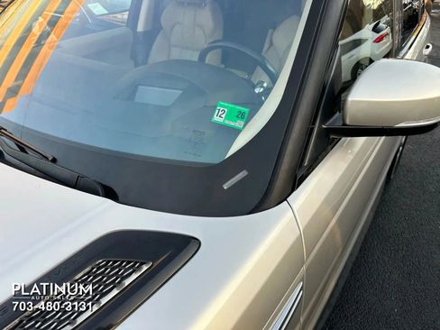 Used 2016 Land Rover Range Rover Sport HSE image 7