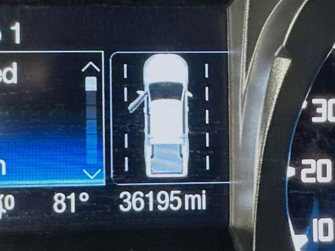 Used 2021 Ford Ranger XLT w/ Equipment Group 301A Mid image 19