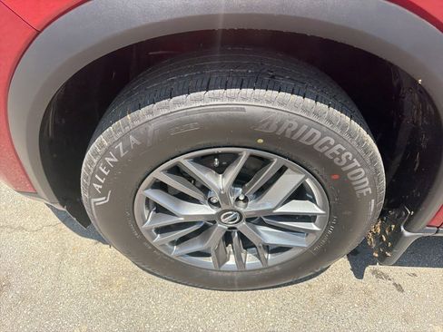 Used 2021 Nissan Rogue S FWD image 9