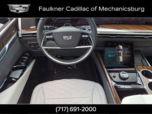 New 2025 Cadillac Escalade Sport Platinum w/ LPO, ONYX Package image 16