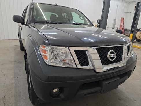 Used 2012 Nissan Frontier SV w/ SV Premium Utility Pkg image 17