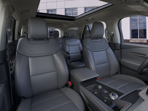 New 2026 Ford Explorer Active w/ Active Comfort Package AWD/4WD image 10