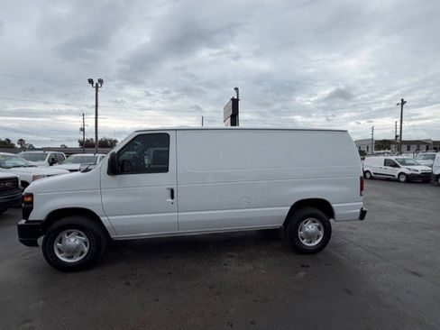 Used 2009 Ford E-250 and Econoline 250 image 9