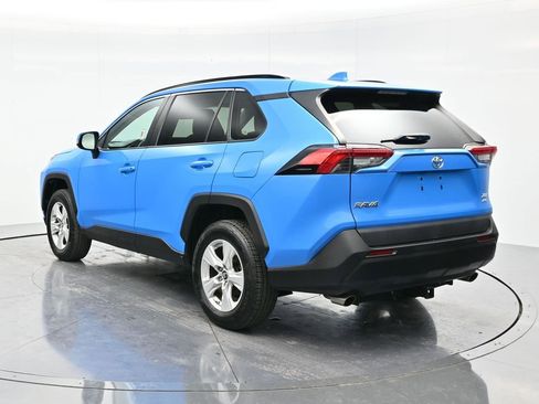 Used 2019 Toyota RAV4 XLE w/ Carpet Mat Package AWD/4WD image 7