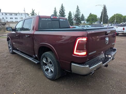 Used 2019 RAM 1500 Laramie AWD/4WD image 14