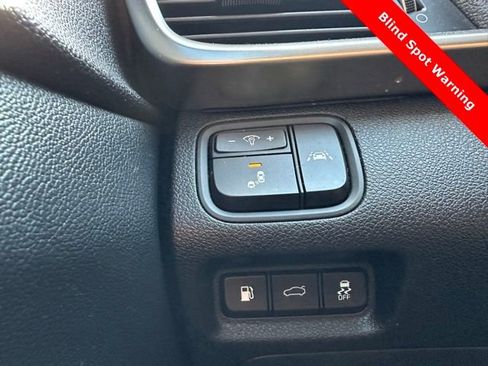 Certified 2019 Kia Optima LX image 12