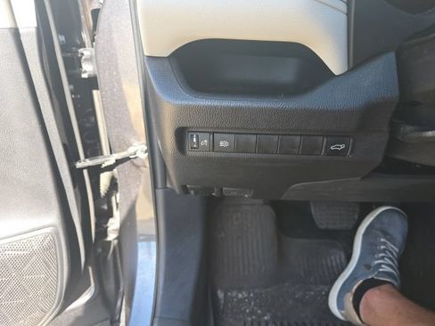 Used 2025 Toyota RAV4 XLE w/ Convenience Package FWD image 13