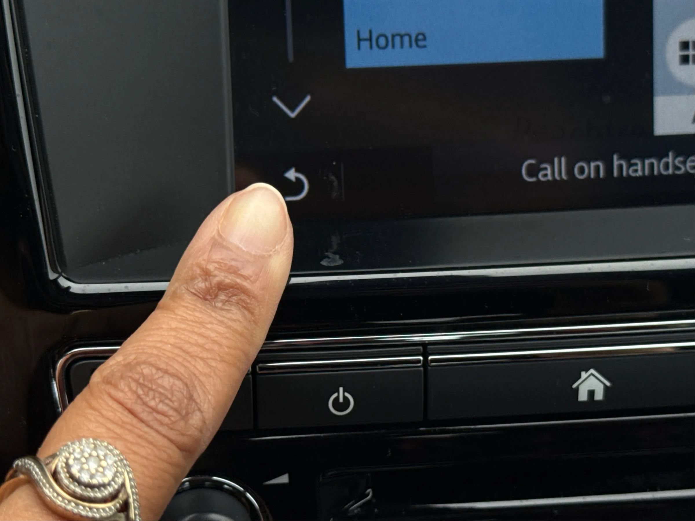 Used 2017 Jaguar XJ L Portfolio RWD image 19