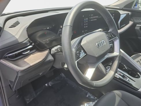 Certified 2025 Audi Q5 Premium w/ Convenience Package AWD/4WD image 22