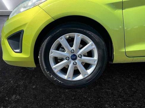 Used 2013 Ford Fiesta SE FWD image 11