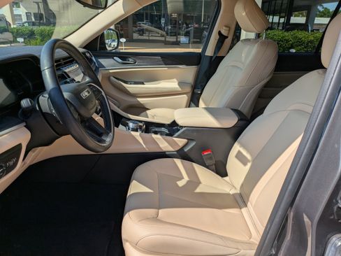 Used 2022 Jeep Grand Cherokee L Limited image 20